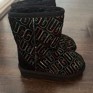 Worn 2X UGG Graphic Stitch Black Boots with Multicolor Logo Size 7
